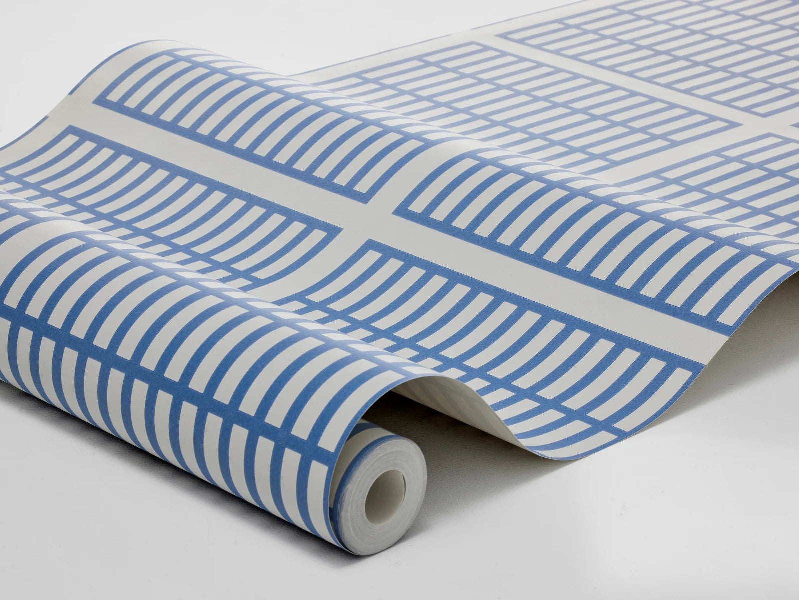 This Alvar Aalto 14/6 wallpaper features a strict, brick-inspired pattern of 14 squares across and 6 down.