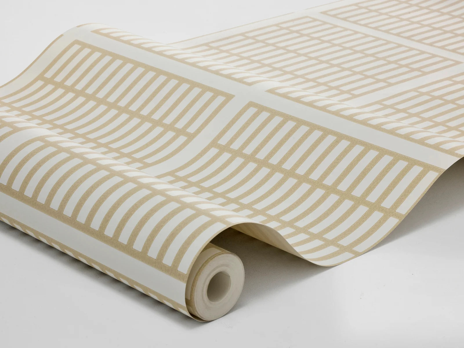 The strong geometric pattern of Alvar Aalto 14/6 is built from 14 squares across and 6 down. Aalto created this timeless, graphic motif for the NK Textile Chamber in the 1940s.