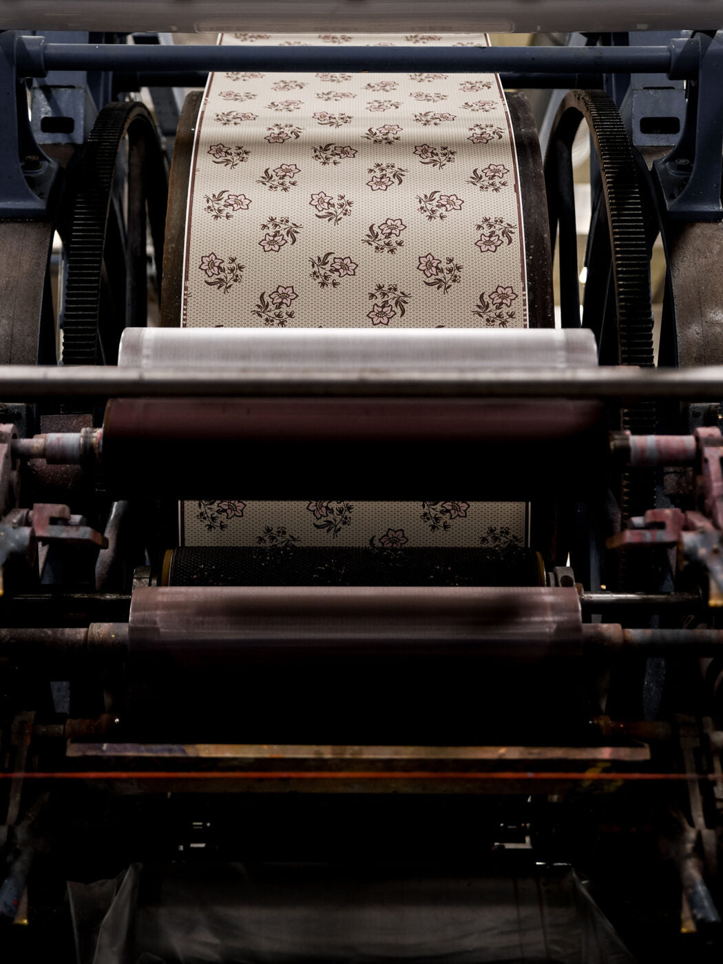 A beautifully stylistic floral wallpaper. Borrowed from an old Chinese woodblock printed textile, but with clear European influences.