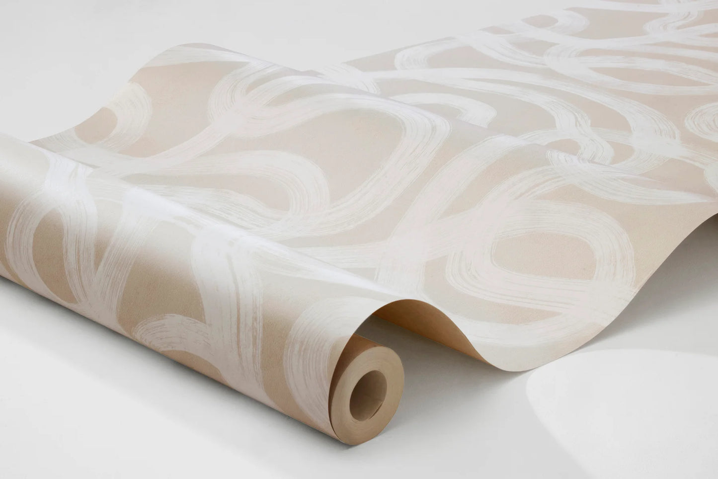 Experience the serene elegance of our Curve wallpaper with white detailing on a soft putty white backdrop.