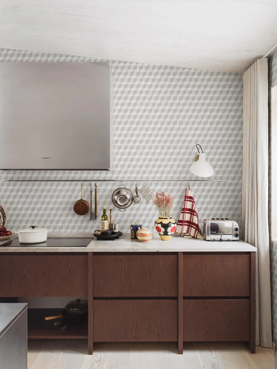 Experience the subtle elegance of our Cube wallpaper colored in neutral and on-trend grey tones.