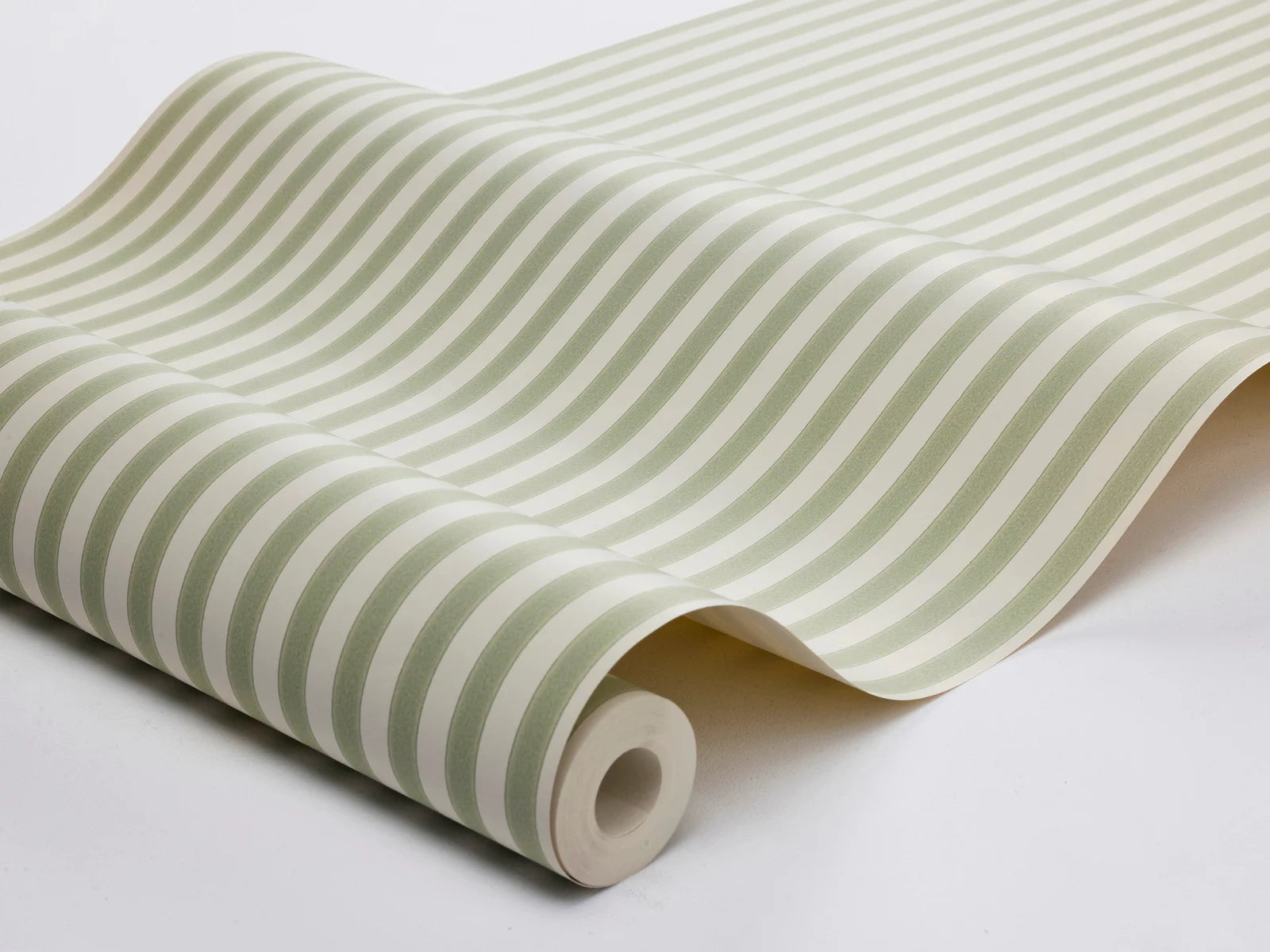 Mölle Stripe is a striped wallpaper inspired by the classic Swedish seaside town of Mölle in Skåne – known for its free-spirited bathing culture at the turn of the 20th century.