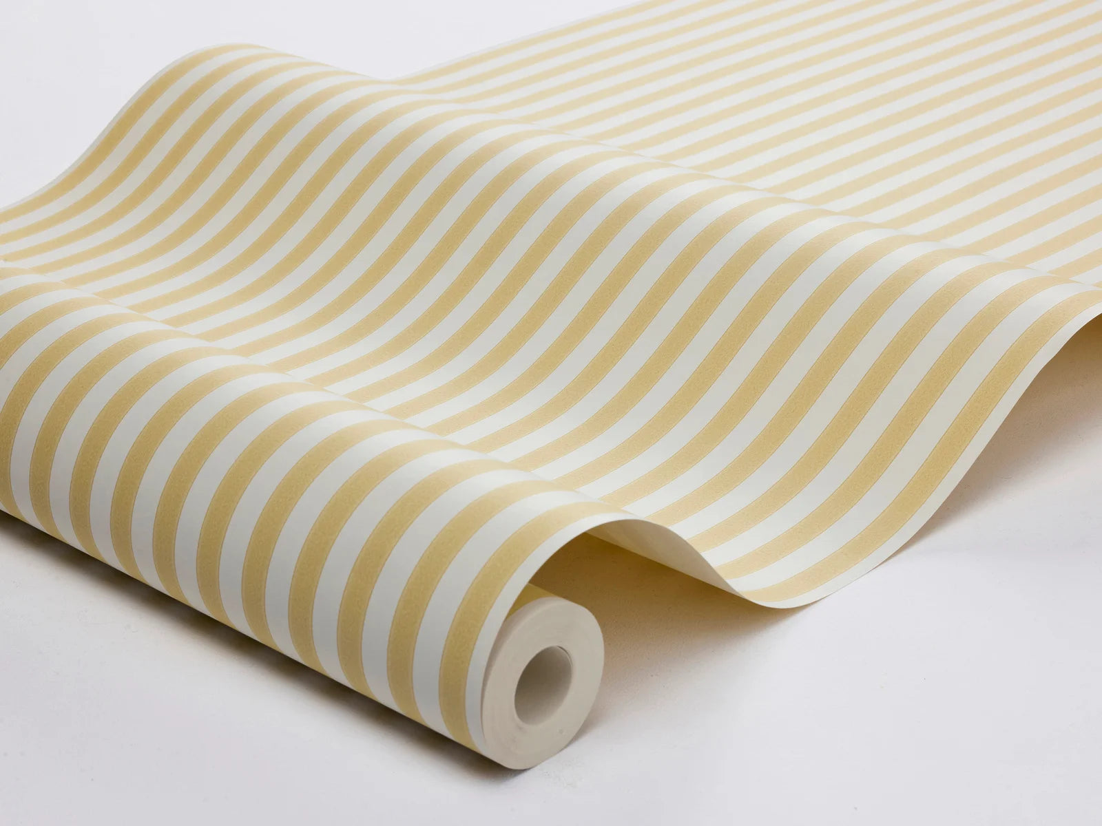 Mölle Stripe is a striped wallpaper inspired by the classic Swedish seaside town of Mölle in Skåne – known for its free-spirited bathing culture at the turn of the 20th century.