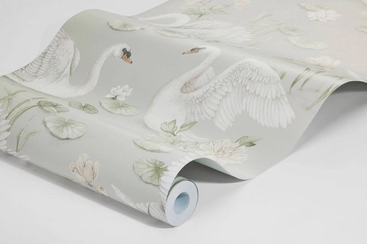 This gorgeous Lily Swan wallpaper was created in collaboration with Newbie’s design studio. 
