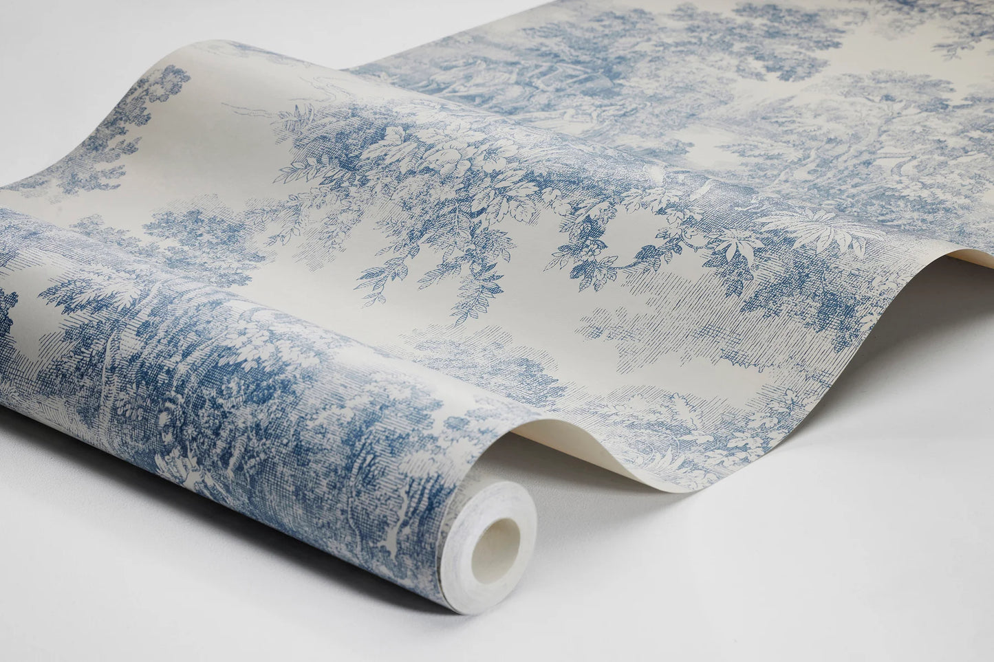 Bringing its rich blue imagery to life on a light clay-colored background, our Toile de Jouy wallpaper is classic and continental.