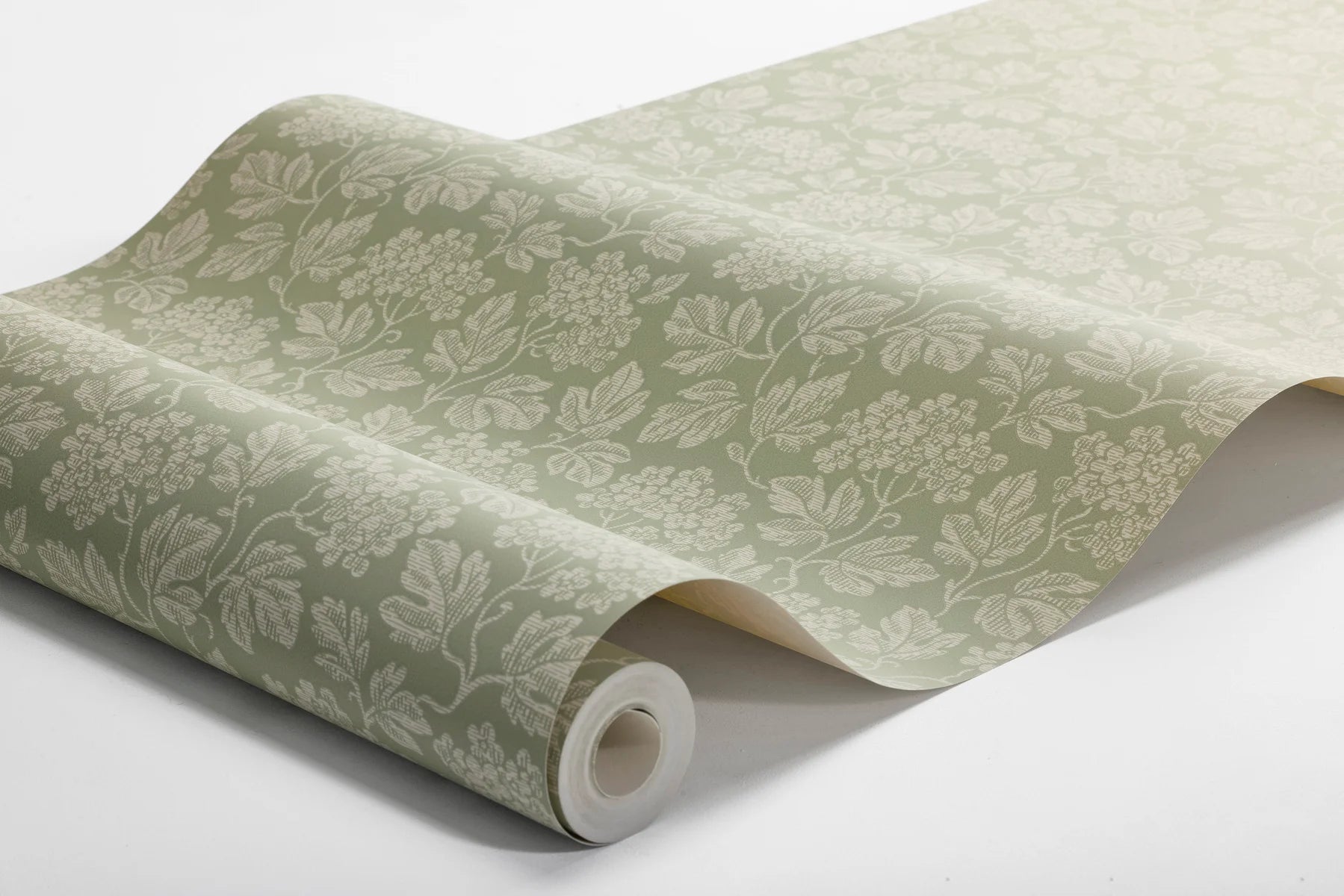The hawthorn inspired Hagtorn wallpaper was originally printed in the 1920s.