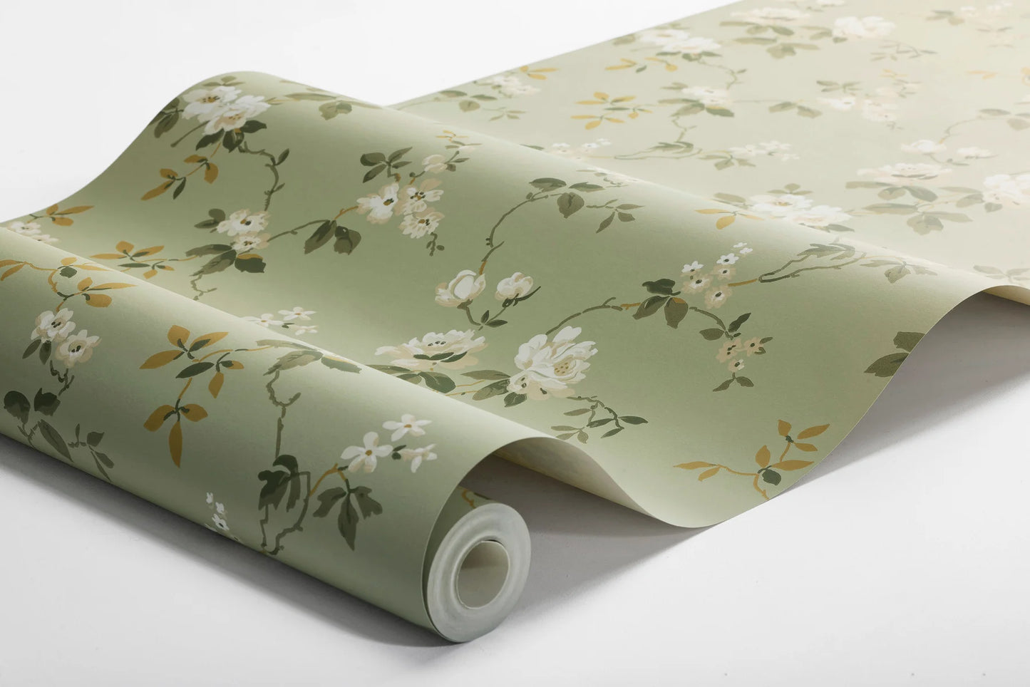 This Värmdö wallpaper is an early 20th century classic. The pattern’s roses gently wind across the walls, as traditionally found in Scandinavian summer houses.