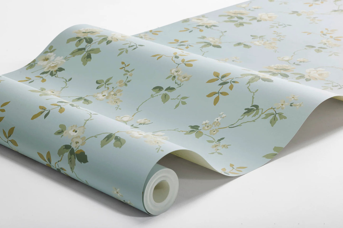 Romantic and breezy, our Värmdö wallpaper is full of early 20th century charm, where floral elegance meets relaxed summer living.