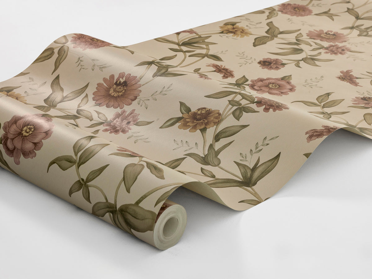 Flowing floral garlands cover the Floral wallpaper Zinnia – a romantic pattern that feels both powerful and delicate thanks to its airy composition.