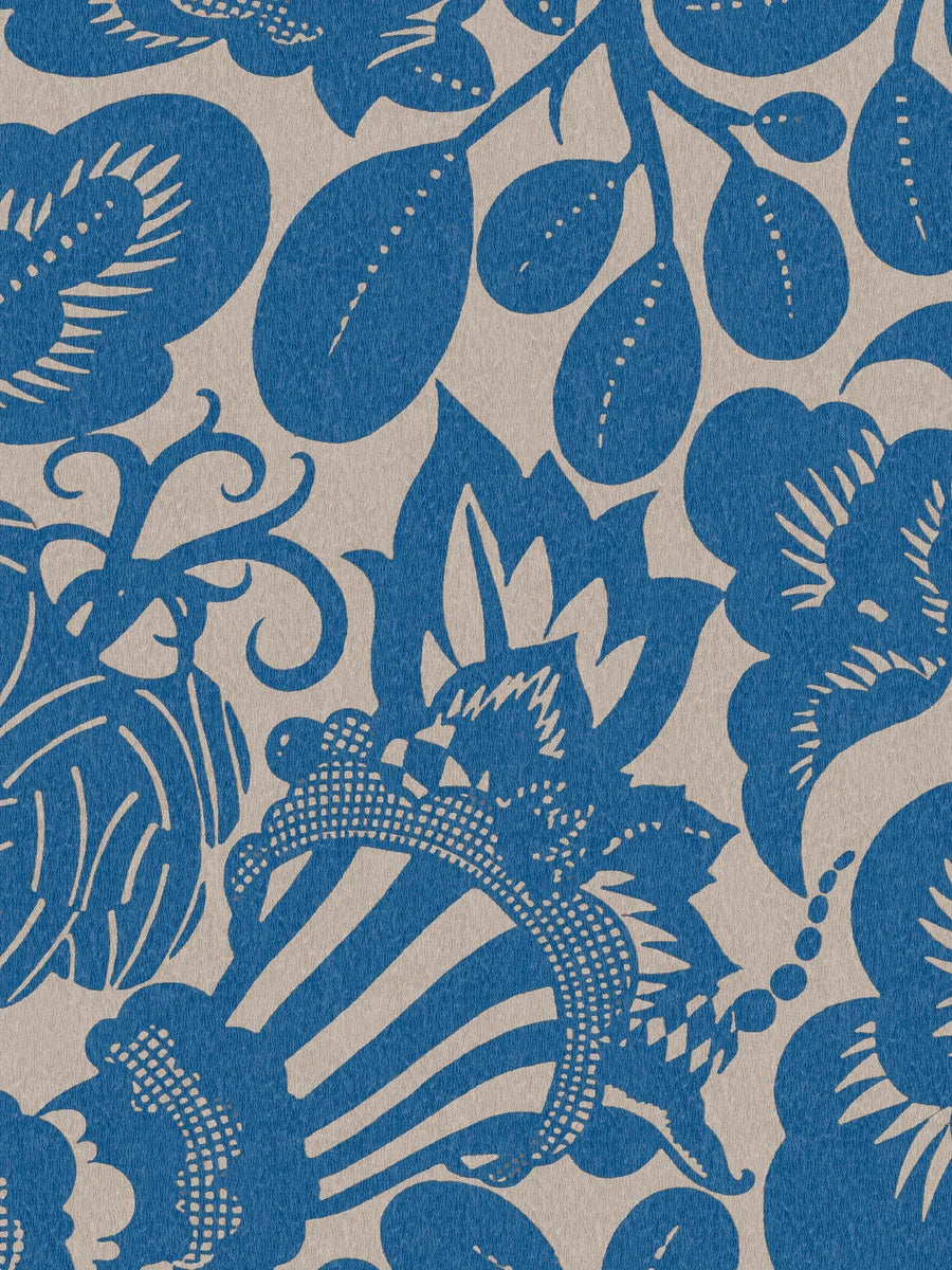 This wonderful Semiramis wallpaper, designed by ornamental genius Dagobert Peche, sees modernist and geometric elements meet organic floral forms.
