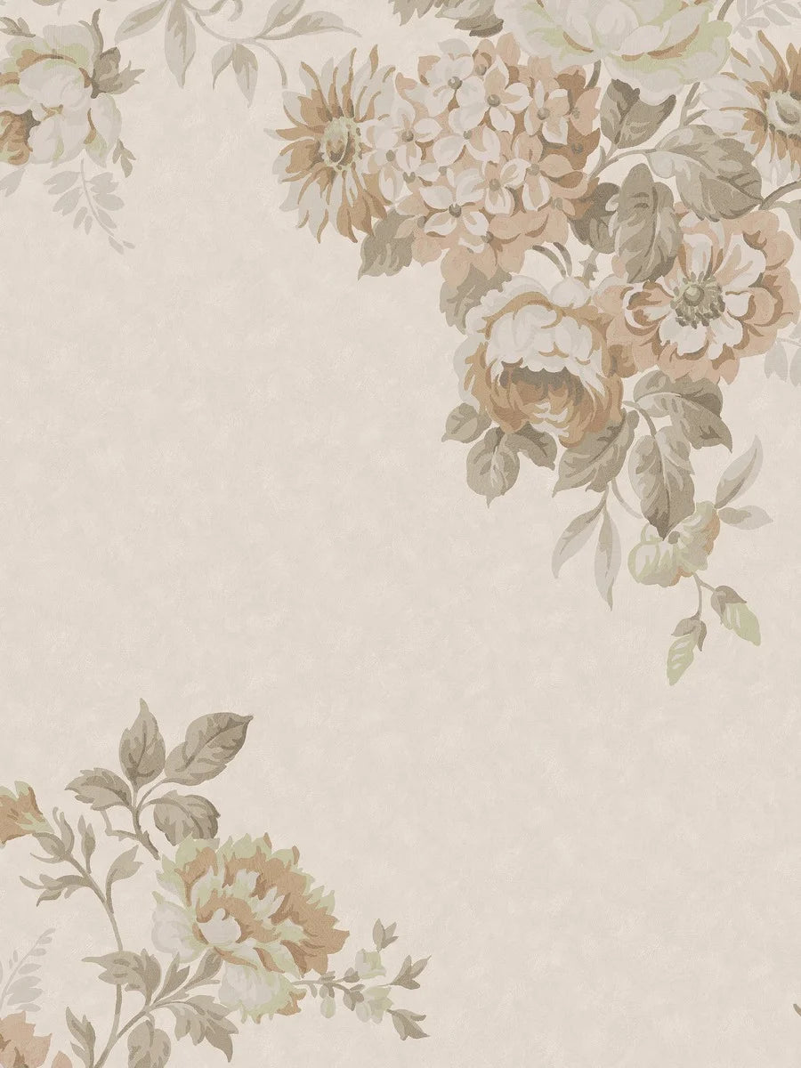 Hortensia Grand is a magnificent mural wallpaper where hydrangea, dahlia, and rose intertwine in a hand-painted pattern.