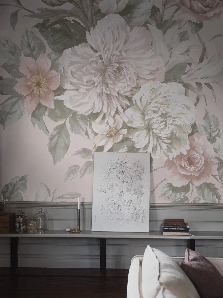 Experience the romantic, large-flowered Floral Charm wallpaper as a mural.