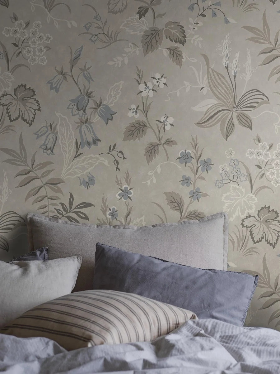 Folklore Grand is an enlarged digital print of the rustic 1950s Folklore wallpaper. The charming, hand-painted pattern takes on a bolder character in its new, larger scale.