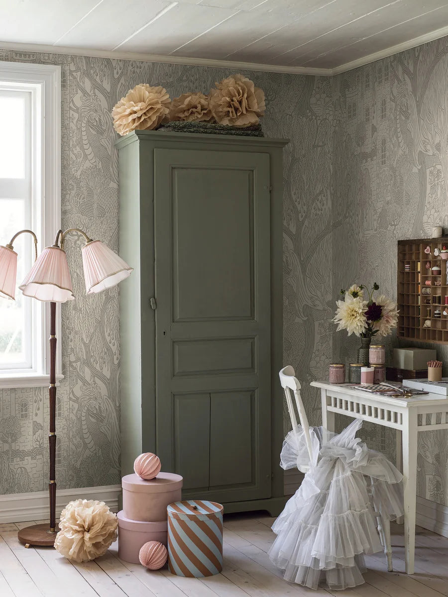 Kingdom of the Willow Grand is an enlarged digital print of a magical, hand-drawn children’s wallpaper, here in grey on a natural-colored base.