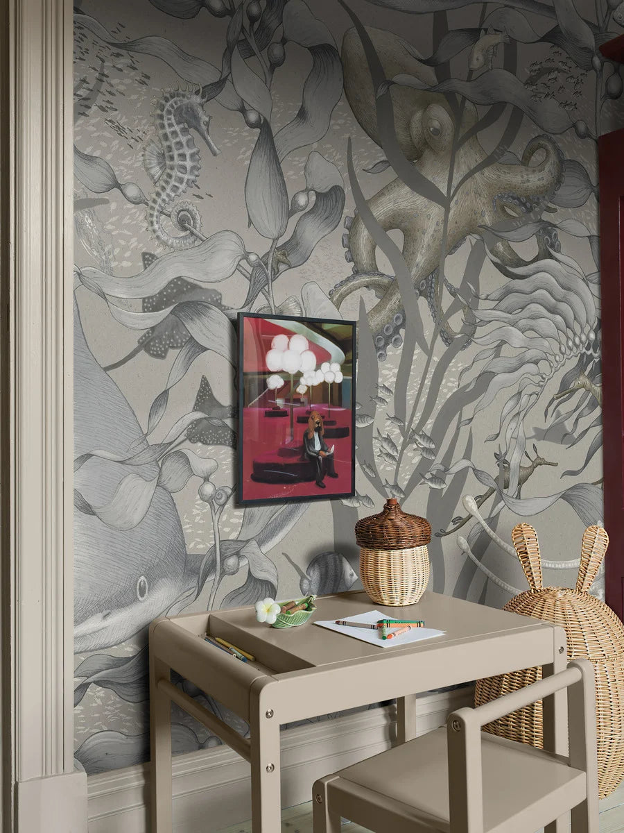 Welcome to the deep sea! The Underwater Magic Grand wallpaper is covered in a large-scale underwater forest of swaying kelp, filled with starfish, jellyfish, turtles, octopuses, and other fascinating creatures.