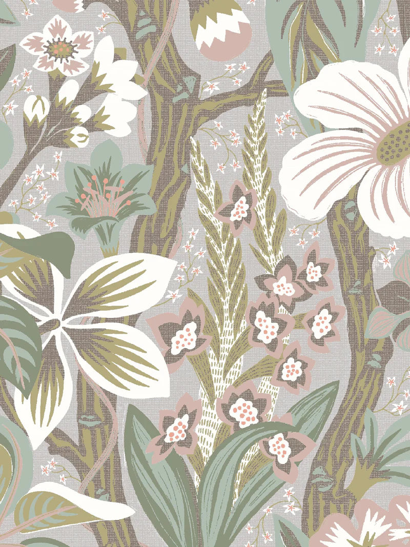 On the floral mural wallpaper Friviva you’ll find both exotic plants and Scandinavian meadow flowers. The pattern was created by Hanna Werning