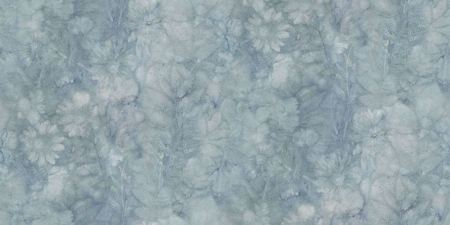 The wallpaper pattern is a collaboration with artist Monica Andoff, who with experimental plant dyeing on paper created the basis for this dreamy expression.