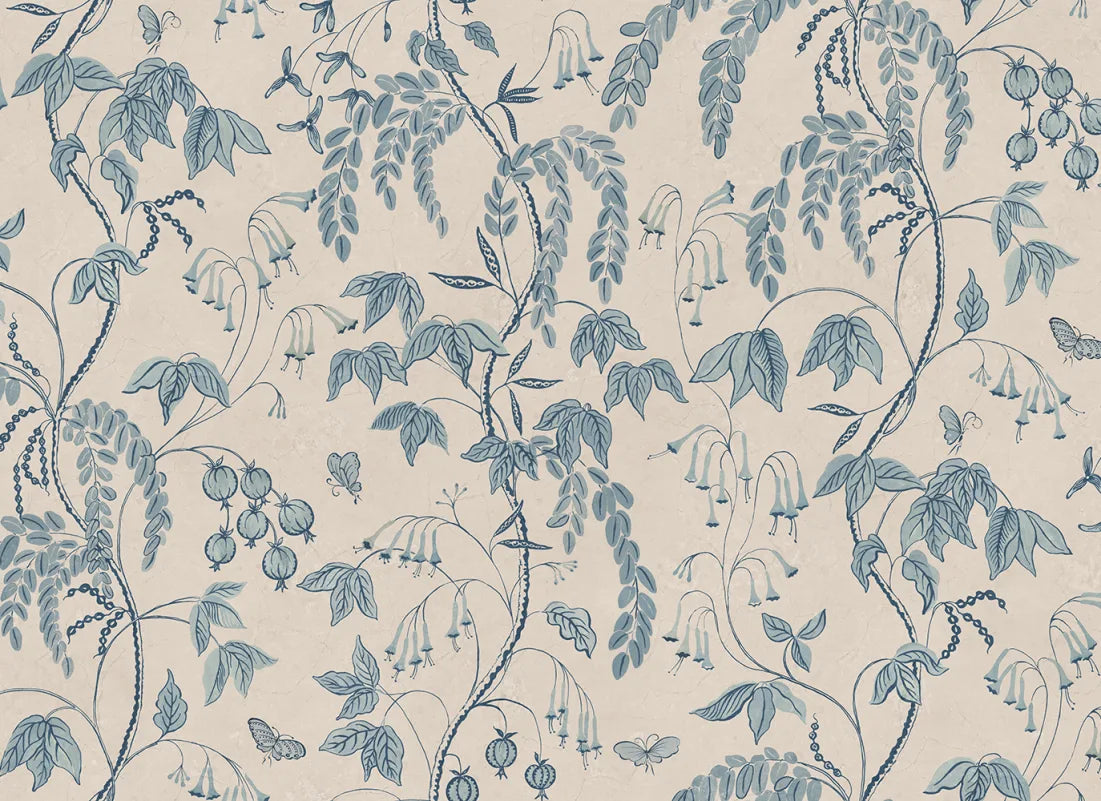 Transform your space with the Ottilia wallpaper in light blue.