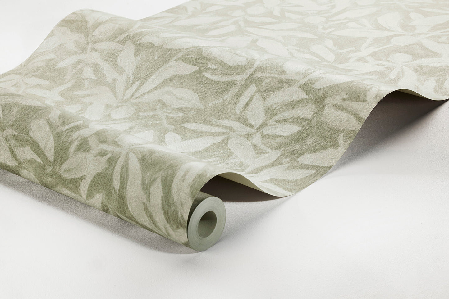 Colored in light green shades, our Skogsparken wallpaper is contemporary, poetic and calm.