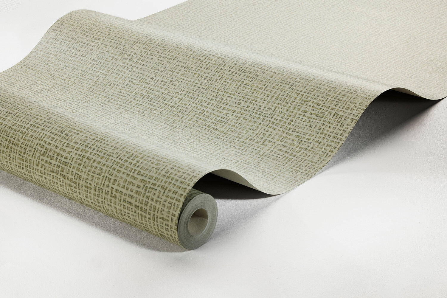 Colored in a fresh and stylish tone-on-tone sage green, our Vivalla wallpaper is inspired by the trends of the 1970s.
