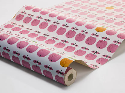  The design from Stig Lindberg’s much-loved 1960’s porcelain series now adorns our Pall wallpaper. 