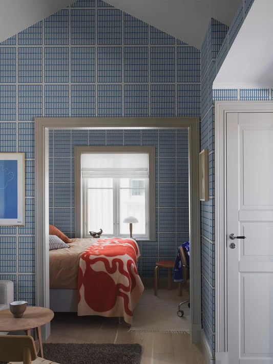  This Alvar Aalto 14/6 wallpaper features a strict, brick-inspired pattern of 14 squares across and 6 down. 