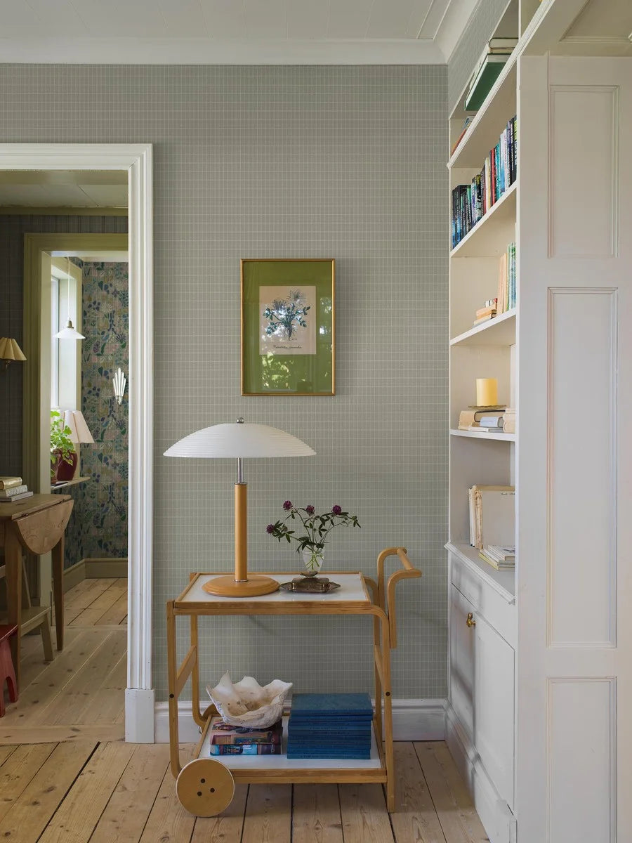 Alvar Aalto M.I.T wallpaper is a classic design by a master of his craft. Created during Aalto’s time as a guest professor at the Massachusetts Institute of Technology in the 1940s.