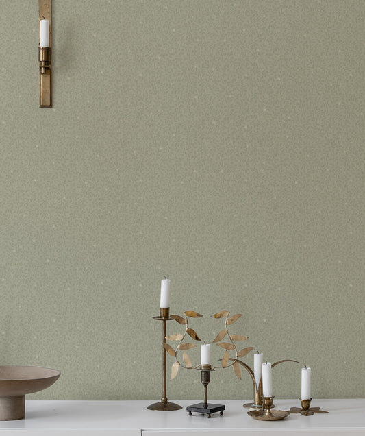 Edvin is a subtle and delicate pattern where growing foliage and small twinflowers gently spread across the wallpaper.