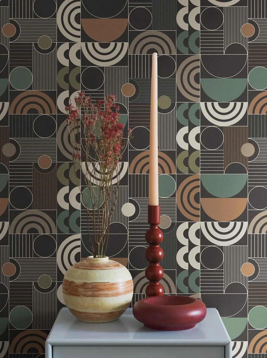 Shaded in a multi-colored palette on a charcoal grey background, our Cosmopolitan wallpaper has a flirtatious 1970s vibe.