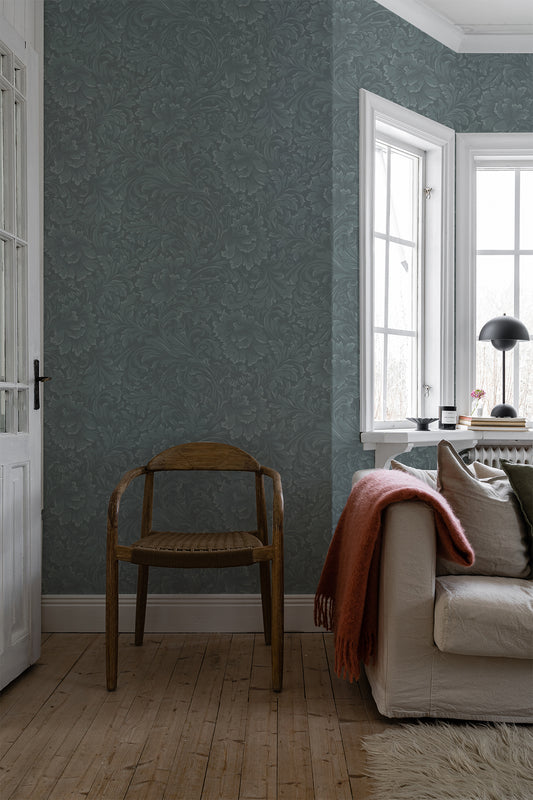 In a blend of fantasy and tradition on wallpaper, leafy tendrils and ornaments intertwine.