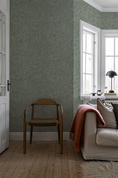 In a blend of fantasy and tradition on wallpaper, leafy tendrils and ornaments intertwine.