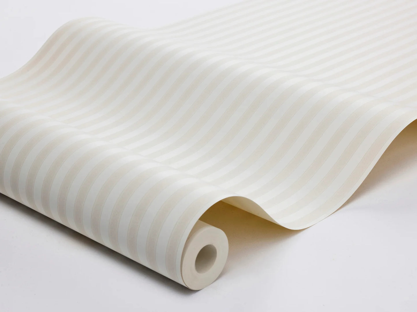 Mölle Stripe is a striped wallpaper inspired by the classic Swedish seaside town of Mölle in Skåne – known for its free-spirited bathing culture at the turn of the 20th century.