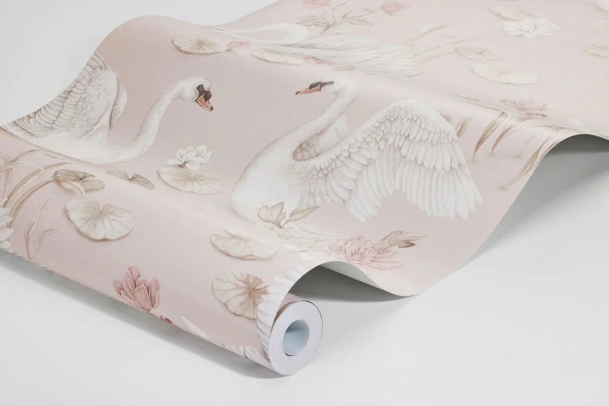 Colored in a delightful blend of light pink, fresh white and soft brown, our Lily Swan children’s wallpaper is charming and chic. 