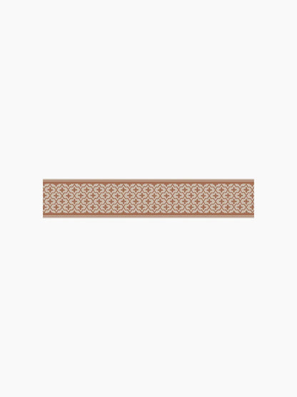 Bring the elegance of mid-1800’s French design to your home with our Kalles Bård wallpaper border in warm terracotta and beige hues.