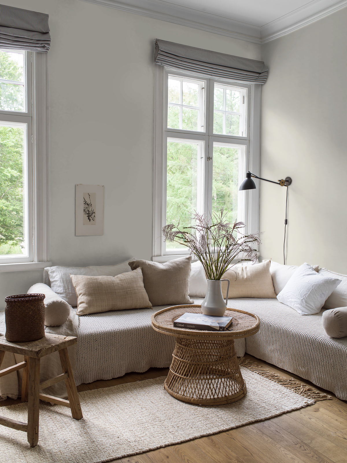  Vanilla comes in a light, warm creamy white tone that gives the room a soft and cosy feel. 