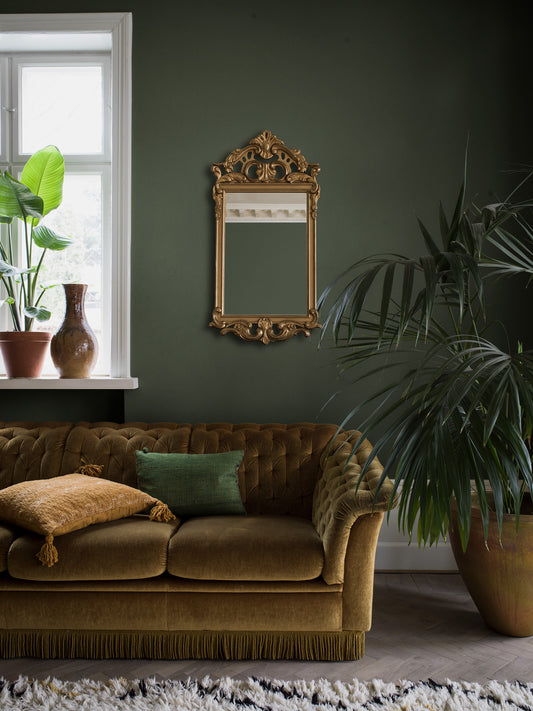 Forest Sand features a deep, warm green shade inspired by the stillness and dense greenery of the Nordic forest.