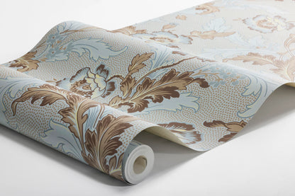  Combining a light blue base with delicate beige and brown details, our Göteborg wallpaper is brimming with floral flow. 