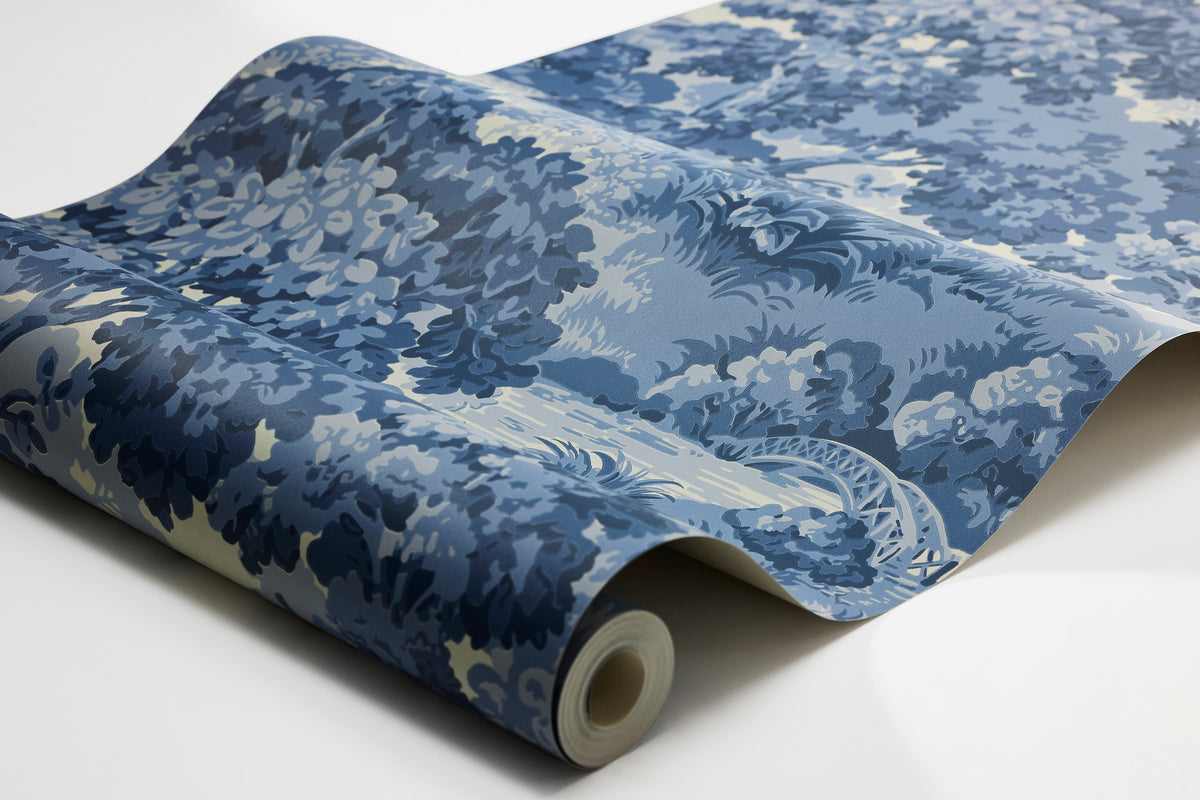  The Alnarp wallpaper is a tribute to the parks surrounding Swedish castles and manor houses – many renowned for their arboretums; tree collections featuring species from all over the world. 