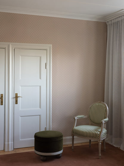  Herman is a decorative, small-patterned wallpaper that suits both small and large rooms thanks to its calm composition. 