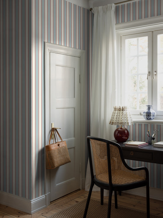  Stripes are a Classic type of pattern that was often found in Gustavian manor houses. 