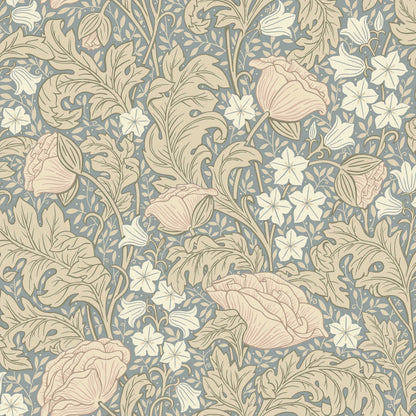 The large-floral wallpaper Blomdansen is adorned with pale bluebells and magnificent peony poppies – featuring not only lush blooms but also truly extraordinary foliage.