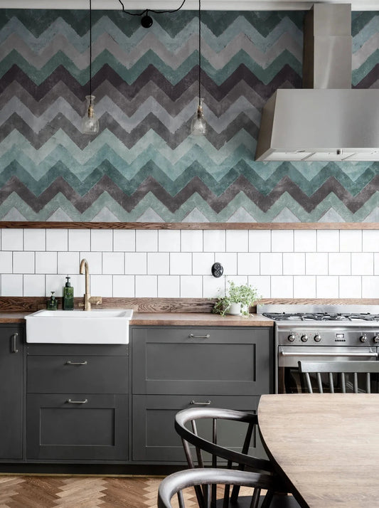 With its timeless zigzag pattern and chevrons, this classic wallpaper has a hand painted,
