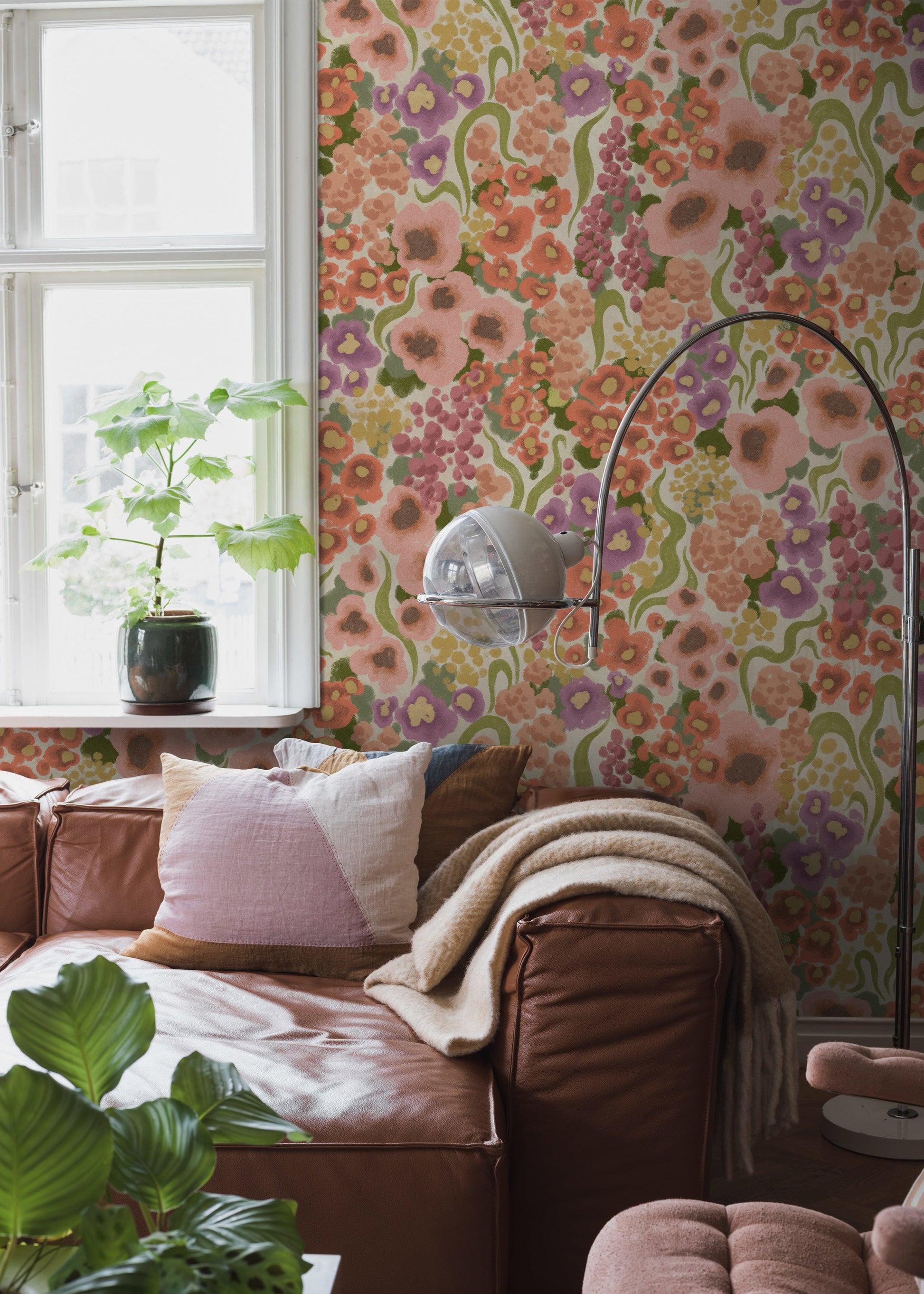 Colorful Flower is a modern floral wallpaper adorned with stylized flowers and leaves, much like a dense, thriving flowerbed at the peak of summer bloom. 