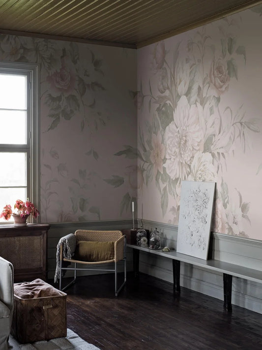 Experience the romantic, large-flowered Floral Charm wallpaper as a mural. 