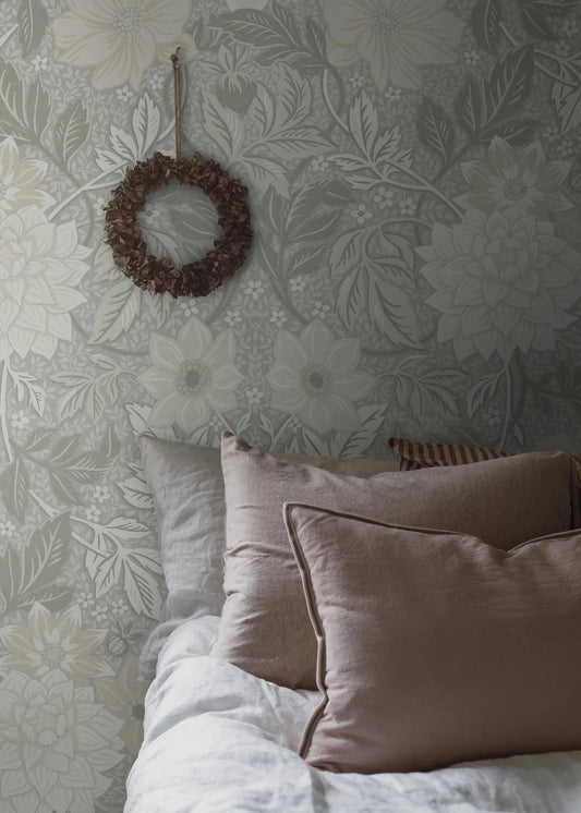 Dahlia Garden Grand wallpaper mural features an Arts &amp; Crafts-inspired pattern with lush dahlias and cosmos surrounded by delicate foliage.