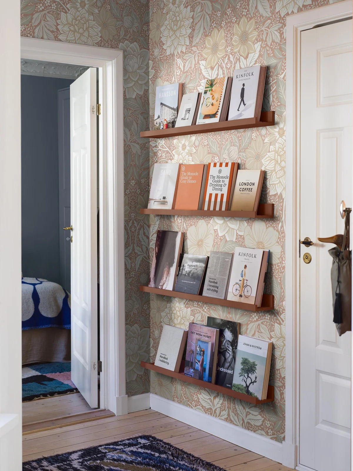 Dahlia Garden Grand is an enlarged digital reprint of our floral Dahlia Garden wallpaper. The luxuriant, hand-painted Arts &Crafts motif gets full room to shine on a truly large surface!