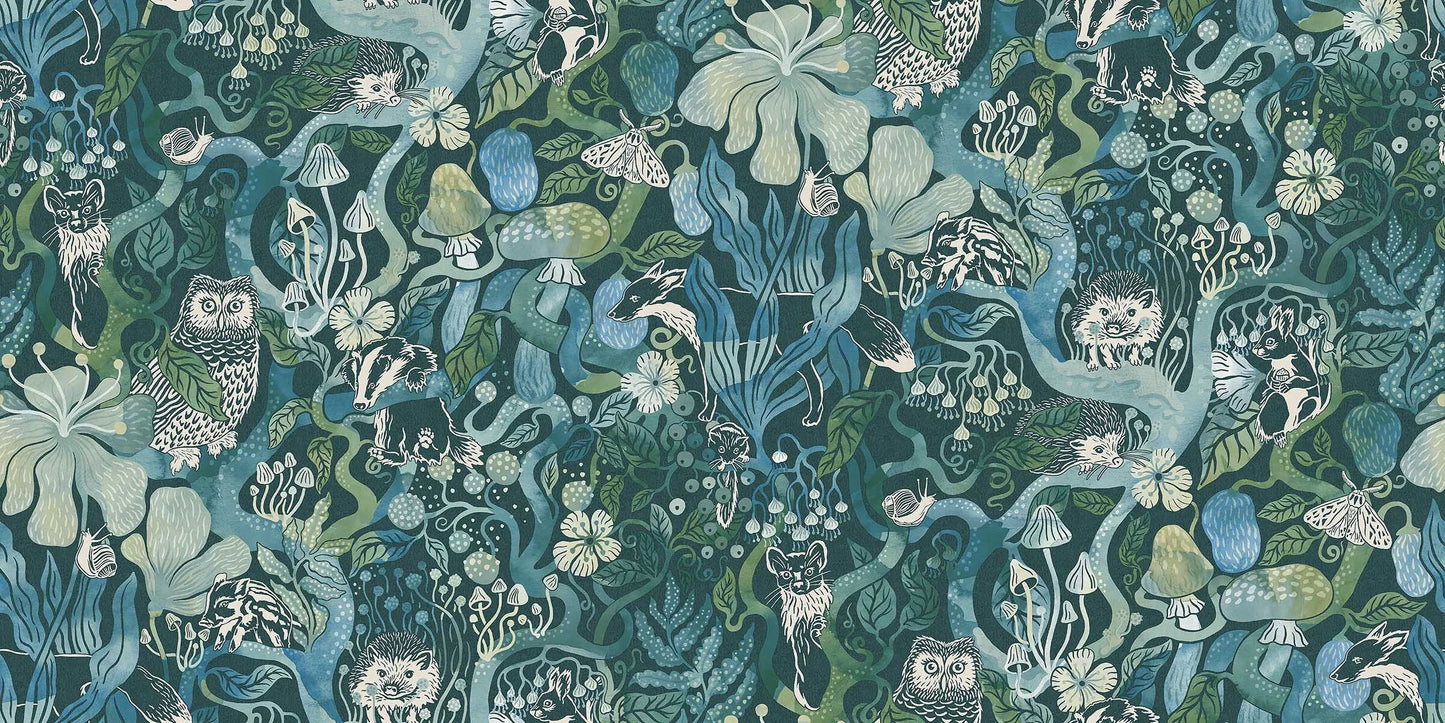 The wallpaper is an enlarged digital reprint of the Magic Woods children’s design – like an enchanting wall painting!