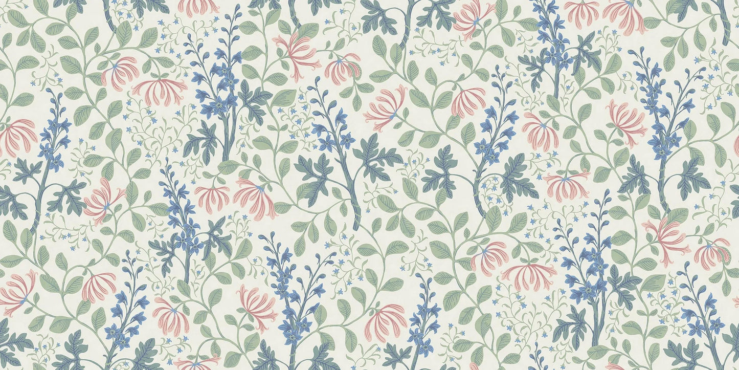 Across the light, large-floral Trädgårdsfröjd Grand wallpaper climbs a winding green foliage accented with blue delphiniums and pink honeysuckle on a cream-white background.