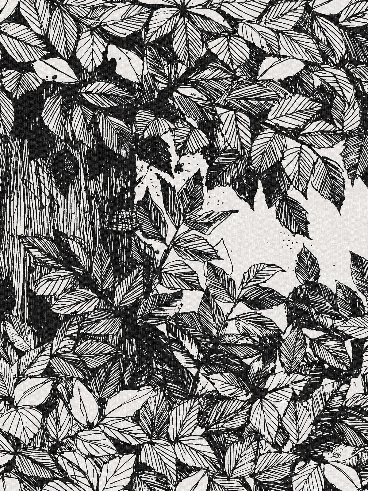 Here, the Hassel mural wallpaper comes in a black-and-white palette, just like Gråsten’s original design. The wallpaper is printed to measure for your wall.