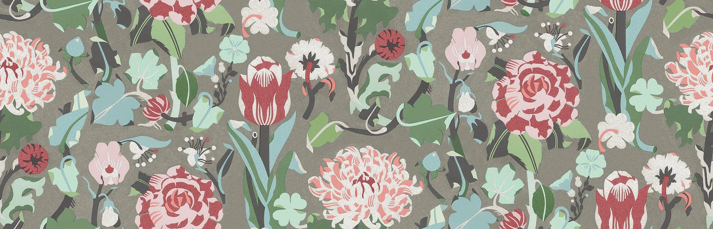 On the floral mural wallpaper Myrtle, roses, sweet peas and tulips jostle for space—but the leading role is played by beautiful myrtle, the symbol of happiness and love.
